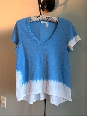 WILT
V NECK TIE DYE TEE